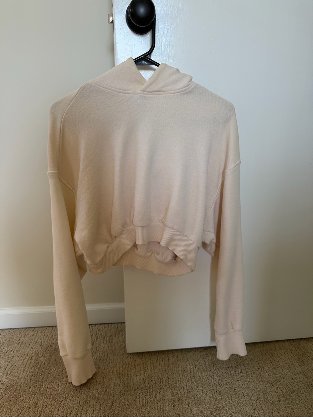 Women’s Reebok Cropped Hoodie in Soft Cream